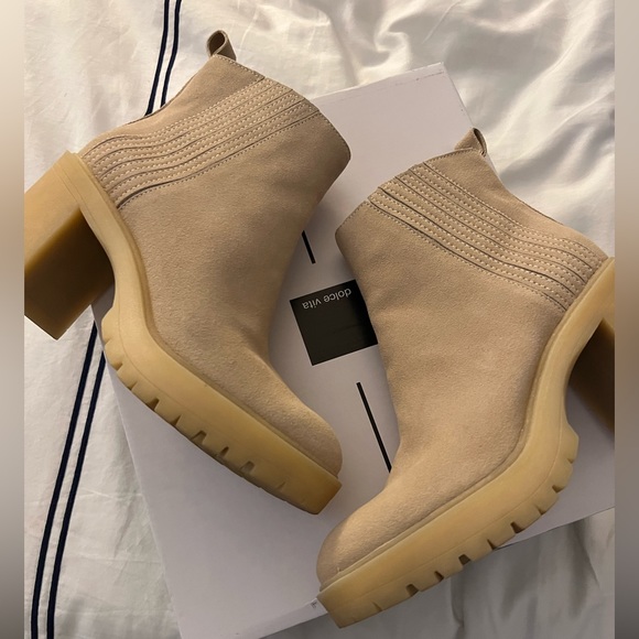 Dolce Vita Canor Lug Booties - Picture 5 of 10